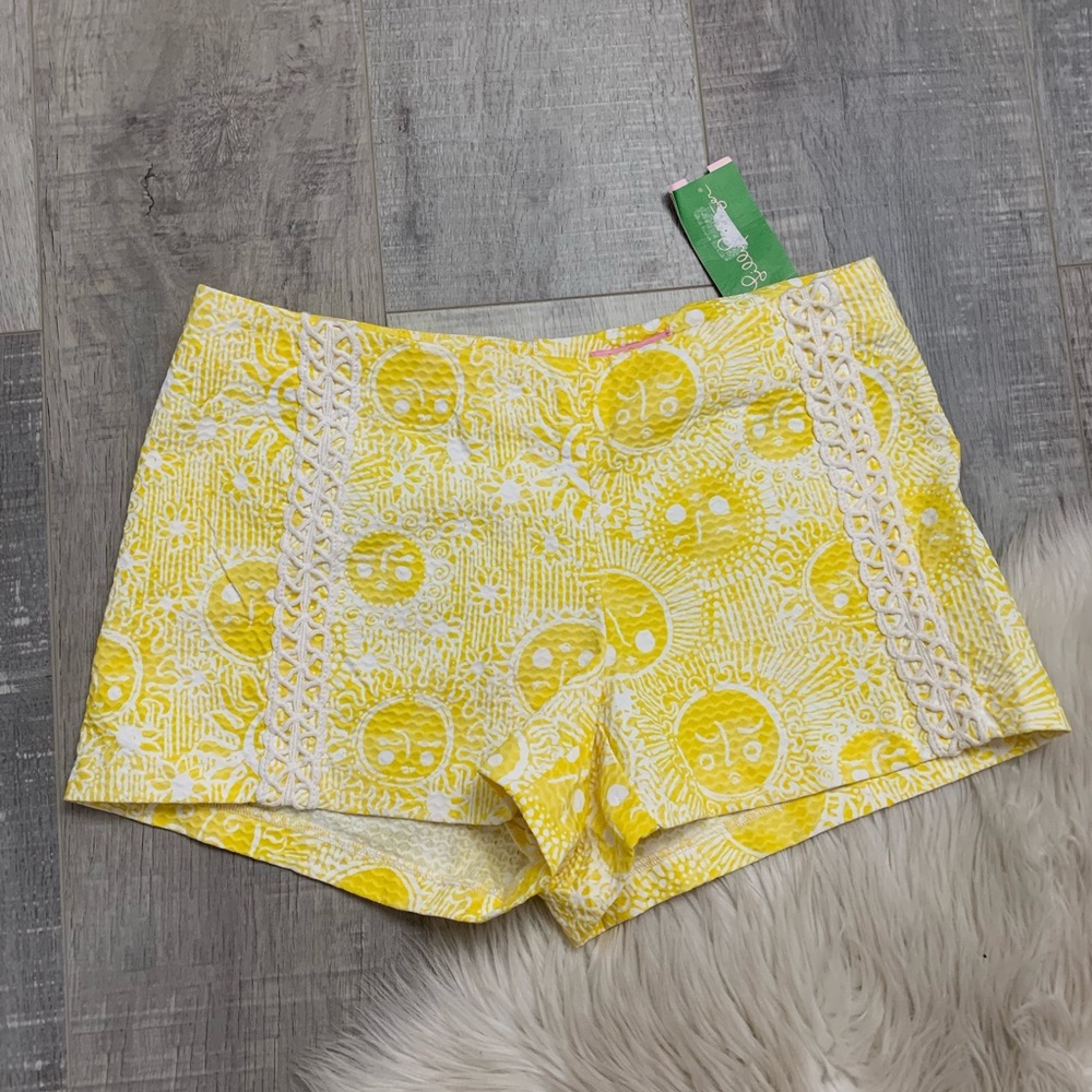 Lilly Pulitzer Yellow and White Women Shorts